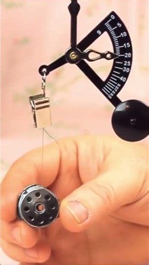 How much tension on a bobbin?