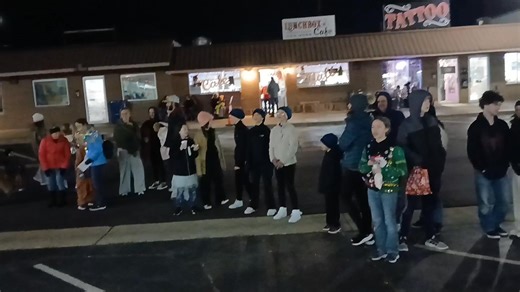 A Mr. B. Christmas. Downtown Lebanon Missouri | Lebanon Link