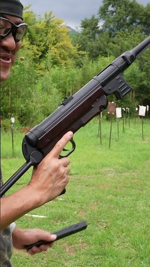 [In-depth Review] AGM MP40 Brown Electric Gun | Firing the Classic WWII Submachine Gun!
