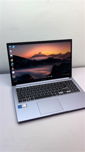 ASUS VIVOBOOK X1502ZA i7 Laptop အင်္ဂါရပ်များ