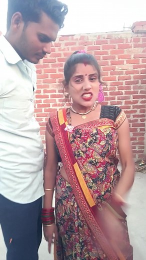 1.8M views · 10K reactions | ek biwi Mili #dance #comedyshorts #funnyreels #viralvideo #funny #fbreels #trendingshorts #hyvlogs | Poonam satyendra | Facebook