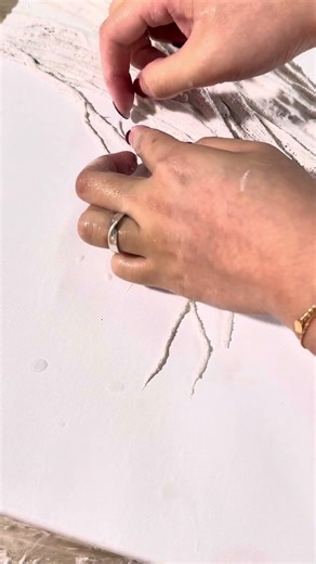 用石膏繃布做出立體樹皮效果｜新手也能輕鬆上手#石膏繃帶畫 #肌理畫 #手作體驗 #空間美學 #texturedartwork #art #artstudio #painting #裝修風格