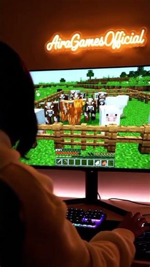 Guiding a Minecraft Herd! 🐄 Fast and Fun #minecraft #minecraftgaming #gaming