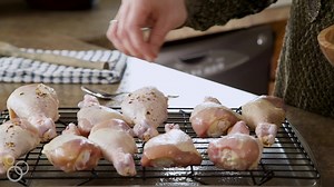 Honey Garlic Chicken Drumsticks Recipe – One of the Best Chicken Drumstick Recipes! This Drumstick Recipe is Full of Flavor Perfect for an Easy Weeknight Meal! RECIPE HERE --> https://www.julieseatsandtreats.com/honey-garlic-chicken-drumsticks-recipe/ | Julie's Eats & Treats - Easy, Family Friendly Recipes