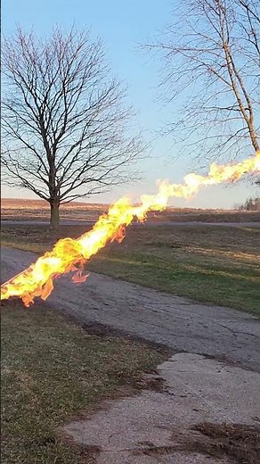SHOOTING FLAMES! XM42-X Flamethrower 4k