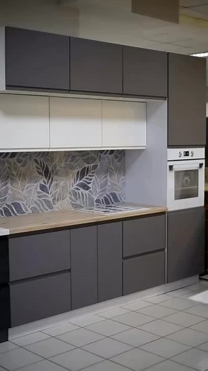 Interno — сучасна класика без шуму. Матові фасади, інтегровані ручки, ідеальні пропорції. Дякуємо за відеоогляд @kuhni_meblivdim_kharkiv 🫶🏼 | VIP-master