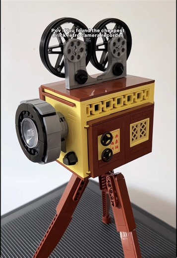 Vintage vibe 🍂#retrocamera #brick #minibricks #miniblock #vintagecamera