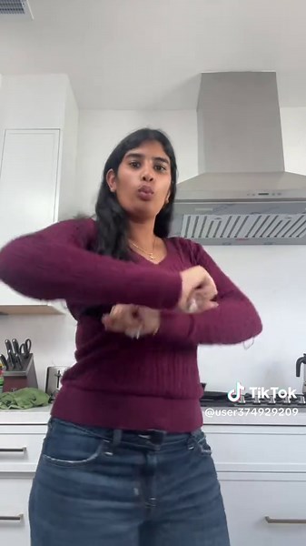 Creative Dance Moves to Enjoy Your Favorite Song