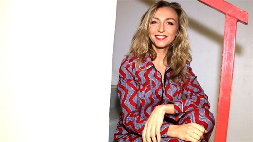 Amélie Etasse (Scènes de ménages) raconte comment elle a obtenu le rôle de Camille dans la série culte signée M6