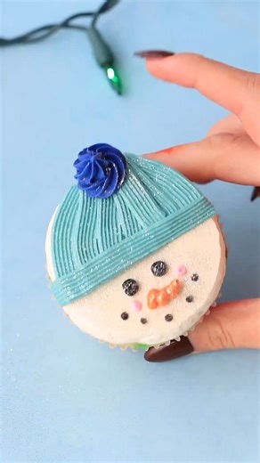 The weather outside is frightful, but these cupcakes are so delightful! ☃️ (In love, Shelly Bella!) | Food Network