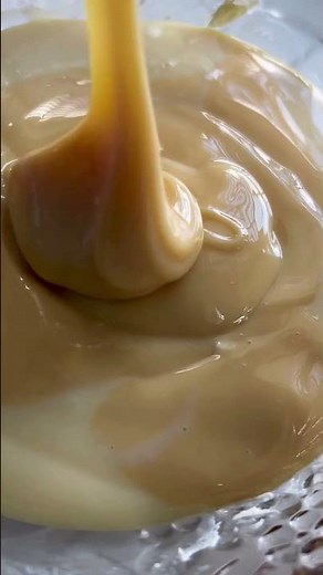 Creamy Key Lime Pie heaven! 🍋🧁 So easy and made with just 4 ingredients! #EasyDesserts #PieLovers