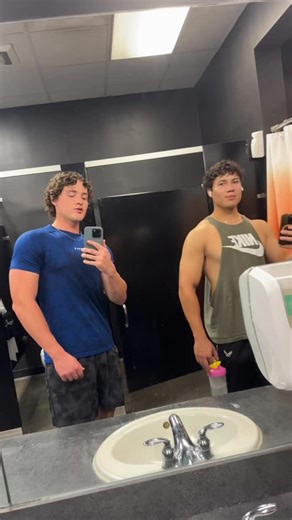 Just 2 dudes checking out an arm pump | Conner.hubler