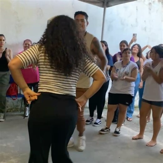 Maria Mariana on Reels