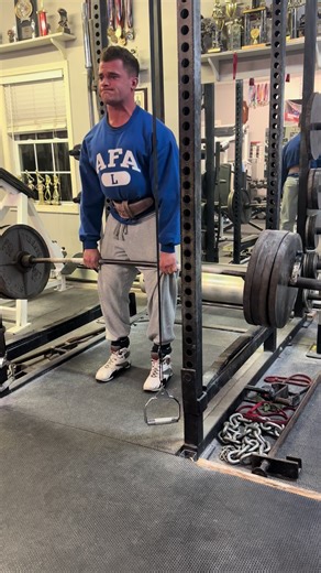 Up the Tempo . Great getting this Flu Recovery lift in . #deadlift #back #fyp #weightlifting