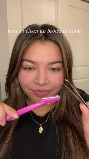 Quick and Easy Eyebrow Cleaning Tutorial at Home