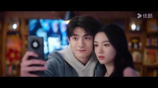 My foxy BF played the trick to take our first photo. I giggled🫢 #EveryoneLovesMe #LinYi #ZhouYe (No particular order, sort alphabetically by last name) #别对我动心 #林一 #周也 #YOUKU #优酷 | Youku