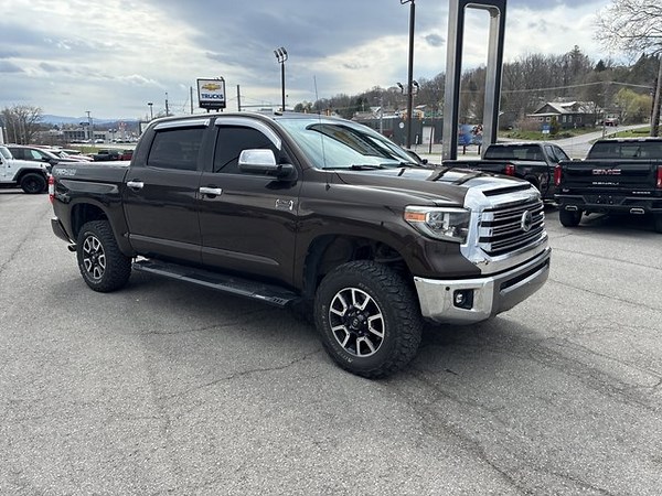 Pre-Owned 2018 Toyota Tundra 4WD 1794