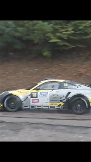 🔥 Porsche n°18 de Quentin Gilbert – Passage spectaculaire au Rallye de Remiremont 2026 ! 🏁