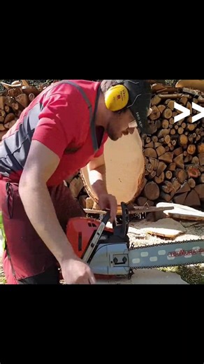 Logger life 😩😩 #tigercat #mondayblues #oops #accident #tigercat #heavyequipment #winterroads #safetyfirst #logtruck #logging #truckinglife #trucking #WinterSafety | Sander Young