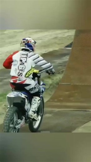 Bikeflip #bike #motorbike #dirtbike #flip #rad #bikeflip #quarter