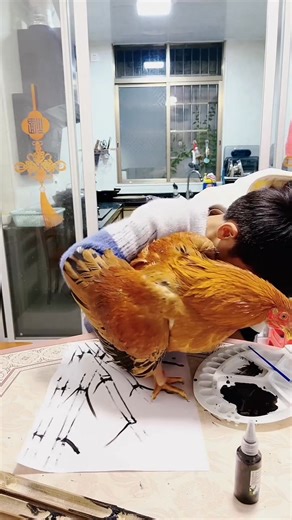 The art teacher in the art class assigned the student with painting bamboo leaves as homework durin | Little Yang Show