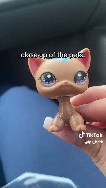 Lps finds 👀 first fakes i bought, ofc the paints messed up but overall theyre cute! #fakelps #lpsfake #lpshaul #lpstiktok