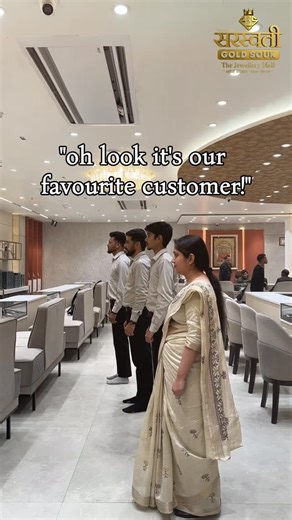 Saraswati Gold Souk on Instagram: ""Jab baat jewellery ki ho, toh humare liye VIP toh sirf AAP hain! ✨💎 Visit Saraswati Gold Souk today for an experience as special as you." .............. Saraswati Gold Souk - The Jewelery Mall Opp. Town Park Gate, Delhi Road, Hisar Call- 7272000054, 8570887666 .............. #JewelleryBrand #KundanJewellery #SaraswatiGoldSouk #jewellerygoals #LuxuryInGold GoldJewellery leightweightjewelry FineCraftsmanship IndianJewellery GoldLovers JewelleryGoals LuxuryDesig