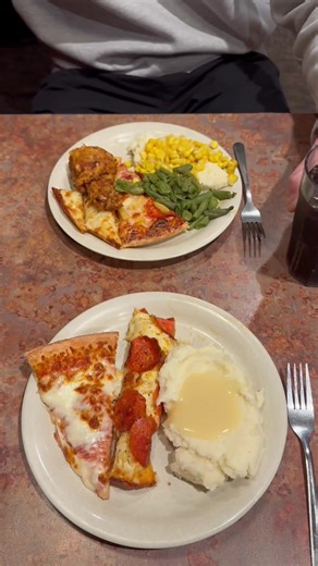 Delicious Pizza, Chicken, and Salad Deals