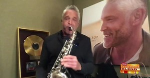 Legendary Saxophonist Dave Koz Spreads Holiday Cheer!