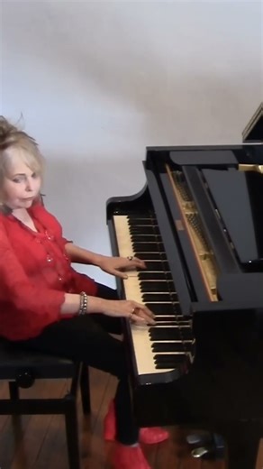 Jan Preston – Baby Elephant Walk (Boogie-Woogie Piano Performance)