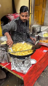 Monu Bhaiya ke special kachori ke Bacche. | Foodie nitin
