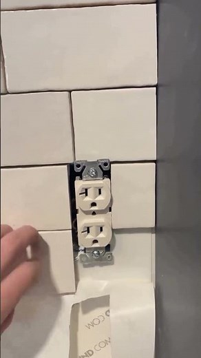 Here is how I tile around outlets in a simple, beginner friendly way. 🧱 #tilebacksplash