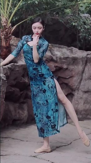 Girl Traditional Dancing Beautiful Cheongsam #shorts