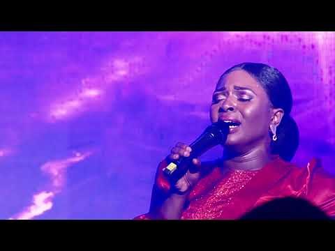 Dena Mwana - L'Eternel Est Bon (Célébration Live)