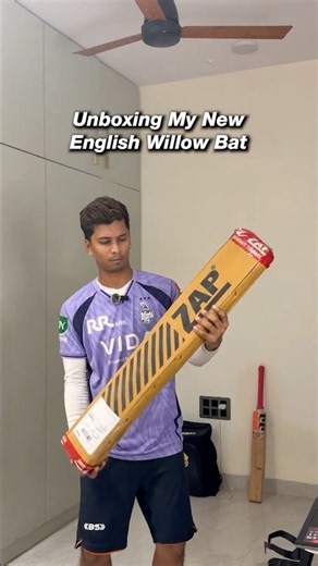 Unboxing My New English Willow Bat
