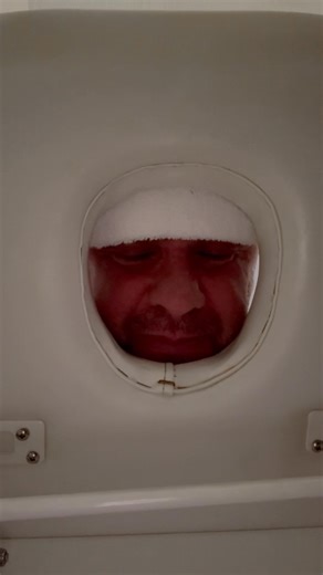 Vagy tudod vagy meglátod… De, aki figyelmes és megírja nekünk a WhatsApp számunkra a Kabo’s Spa címét az egy ajándékutalvánnyal lesz gazdagabb! 🏆 Gyere masszíroztatni… Mmm. 😄😛👌🏼💆🏽 📞WhatsApp0733 835 115 📱 Amatőr rádió, profi hallgatókkal 🎧🎙《 radiokoko.ro》🎙🎧 Hallgass minket bárhol: • iOS: radiokoko.ro/ios • Android: radiokoko.ro | Radiokoko.ro