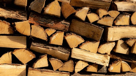 Bois de chauffage : attention à l’achat de bois chez un particulier, les pièges à éviter