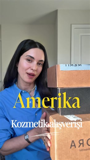 Amerika Kozmetik Alışverişim 🍃 Videoda ücretli bir reklam çalışması bulunmamaktadır. Fikir ve öneri içermektedir. Bu kadar kozmetik ürününe ihtiyacım var mı? Tabii ki yok 😄 Ama hobi olarak deneyip paylaşıyorum siz de seviyorsunuz benim önerilerimi🥰 Ayrıca geçen sene bitirdiğim çok ürün oldu O yüzden merak ettiğim ürünleri Kasım indirimlerinde değerlendirdim ✨ Aldığım ürünler: @MERIT Beauty • Bespoke Lip Liner • Flush Balm Cream Blush – Cheeky • Solo Shadow Cream Eyeshadow – Midcentury • Signa