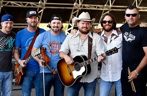 The 15 Best Randy Rogers Band Songs, Ranked