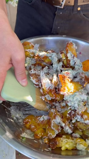 Smashed Potato Salad Recipe for Christmas Gathering
