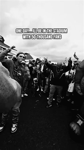 It’s playoffs we have home field advantage @Seattle Seahawks it would be so huge and a dream come true! To be be able to perform this Seahawks song infront of thousands of 12s 💙💚 #seattle #seahawks #seattleseahawks #seahawksfan #seahawksnation