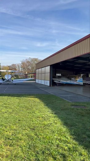 Les deux Robin 3000 du Club Swissair prets pour s’envoler dans ce beau ciel d’automne🤩 | Robin R3000 fanpage