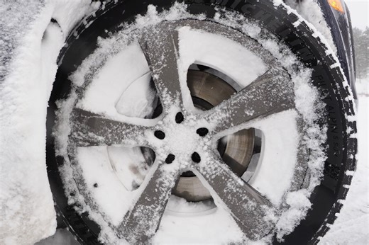 Climate change turning Canadians on to winter tires: survey