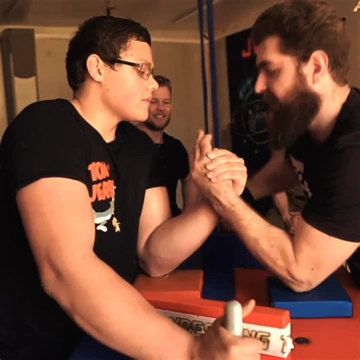 Arm Wrestling Techniques: Tips for School Wrestlers