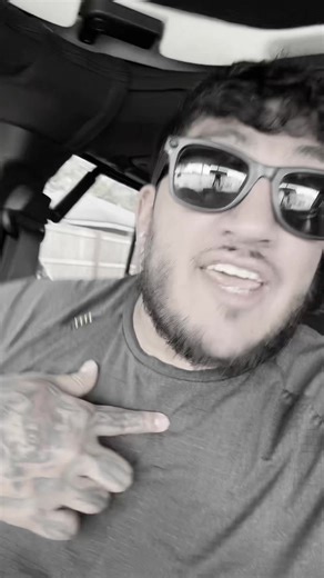 Diamonds in their whaaaaa?! #bigsean #boy #diamonds