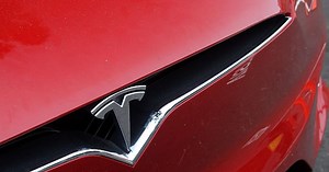 Tesla's Latest Software Update Improves Autopilot Safety