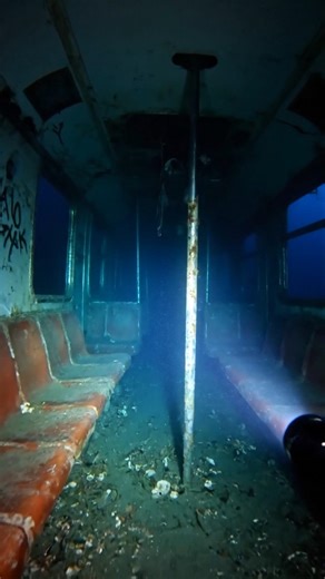 POV: Exploring a Dark, Abandoned NYC Subway Train Underwater!