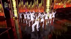 191K views · 10K reactions | .@ITZYofficial performing WANNABE at the 30th Seoul Music Awards!  Slaying the performance like they always do!  #ITZYonSMA #ITZY #있지 #YEJI #LIA #RYUJIN #CHAERYEONG #YUNA Via itzydomain | ITZY is Life PH | Facebook