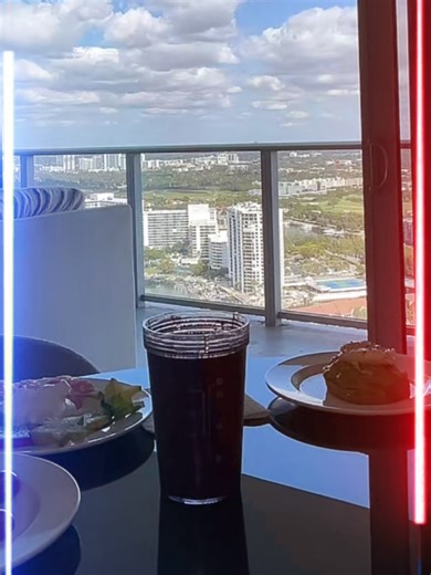 @ciaocheech @🅣🅗🅔 🅕🅛🅐🅥🅞🅡 🅡🅘🅒🅐🅝 @FLAVOR RICAN