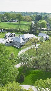 This custom-built pool house is the perfect spot to relax & grill out this summer🤩 DREAM IT || DESIGN IT || KBUILD IT www.kbuildit.com | K-Build
